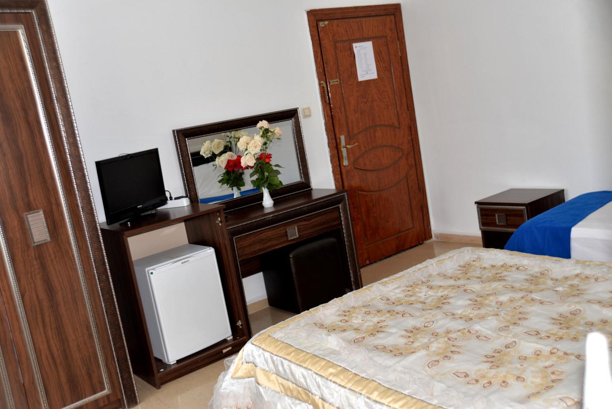 Turabdin Hotel Мидьят Экстерьер фото
